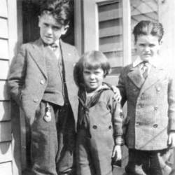 Loomie Brothers in 1927