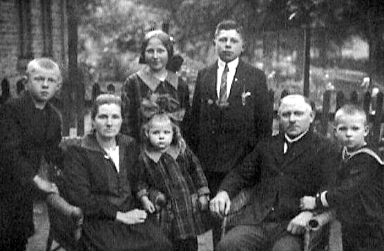 Luhrs Family - 1926